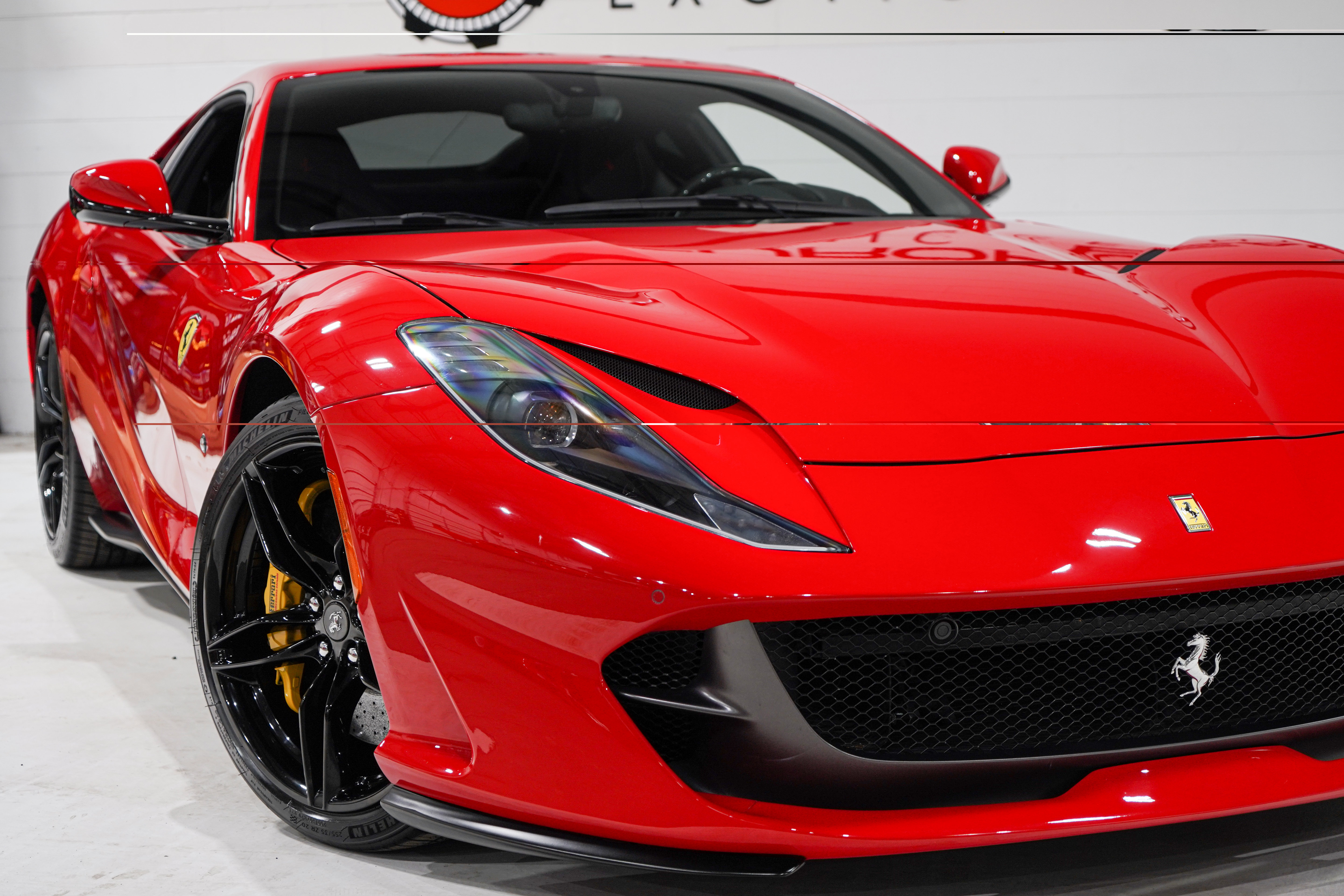 Used 2019 Ferrari 812 Superfast RWD image 30
