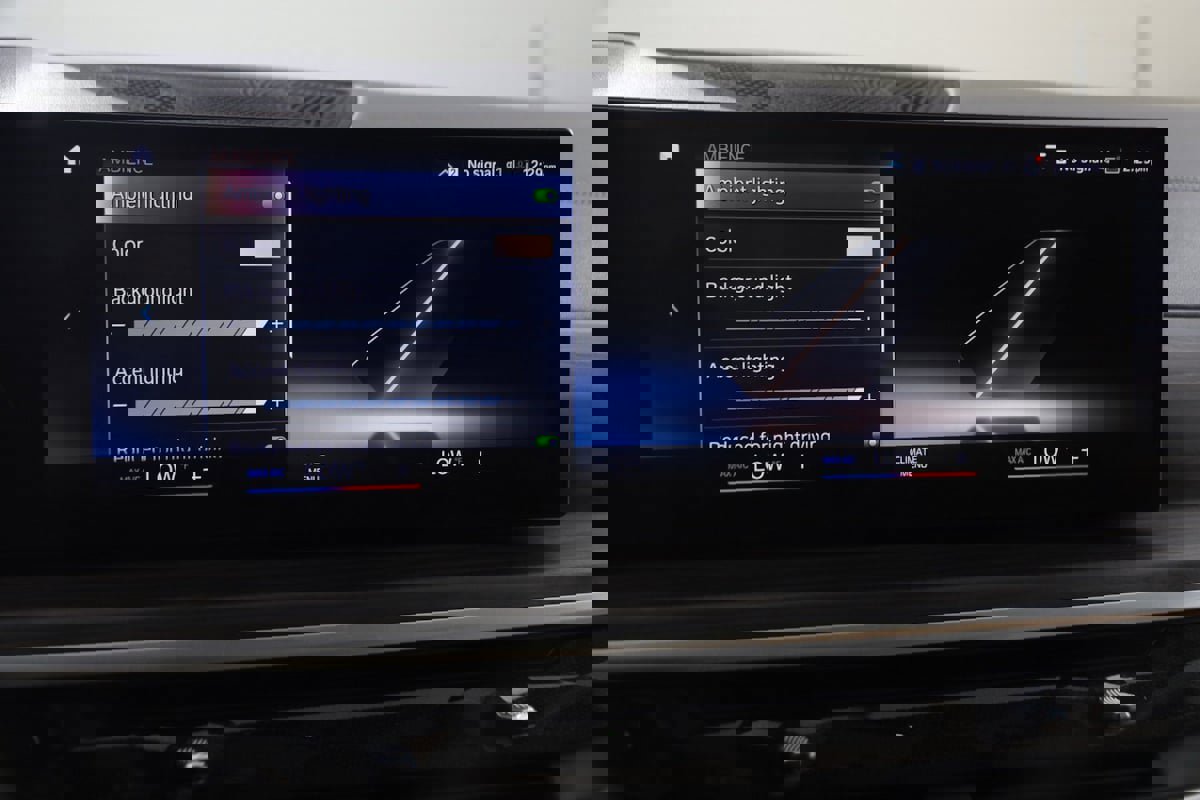 Used 2023 BMW X7 xDrive40i w/ Premium Package image 37