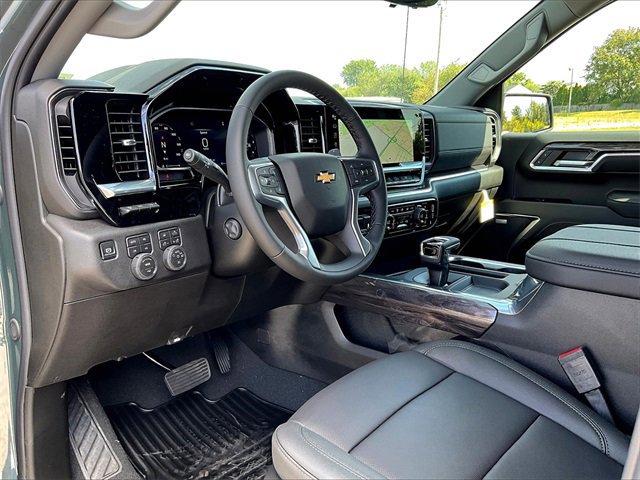 New 2026 Chevrolet Silverado 1500 LTZ w/ LTZ Premium Package image 8