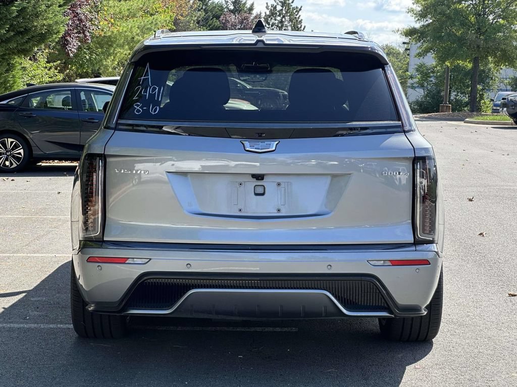 Certified 2026 Cadillac Vistiq Platinum w/ LPO, Floor Liner Package AWD/4WD image 24