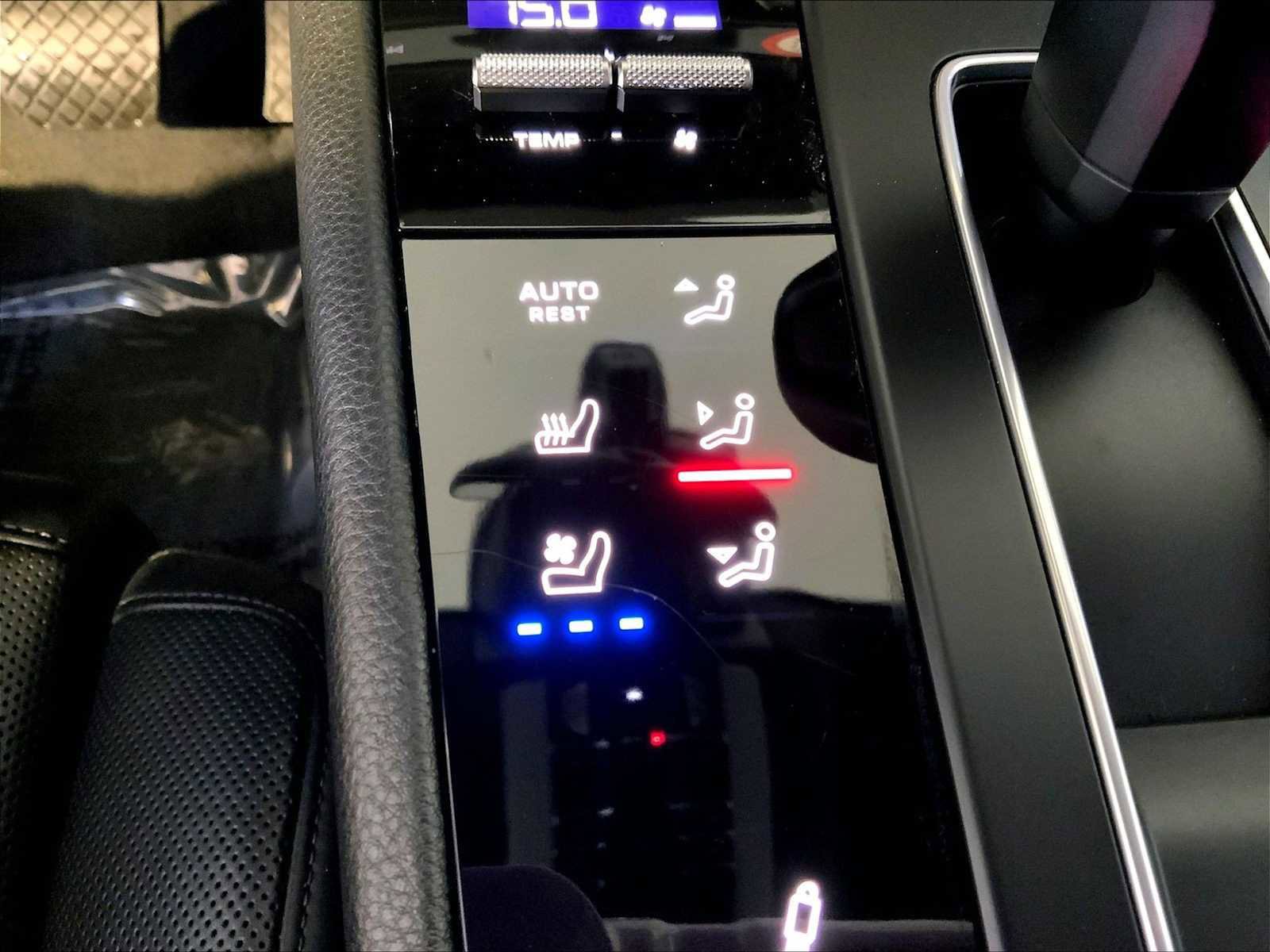 Certified 2023 Porsche Macan Turbo image 39