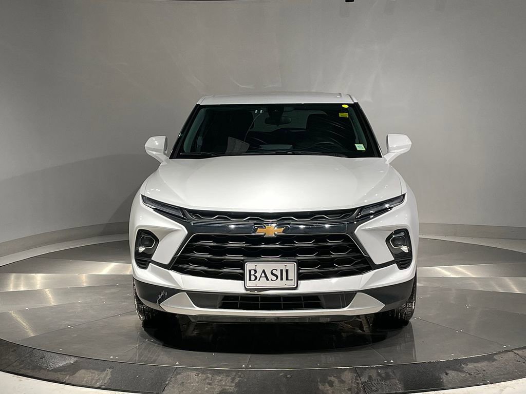 Used 2025 Chevrolet Blazer LT image 9