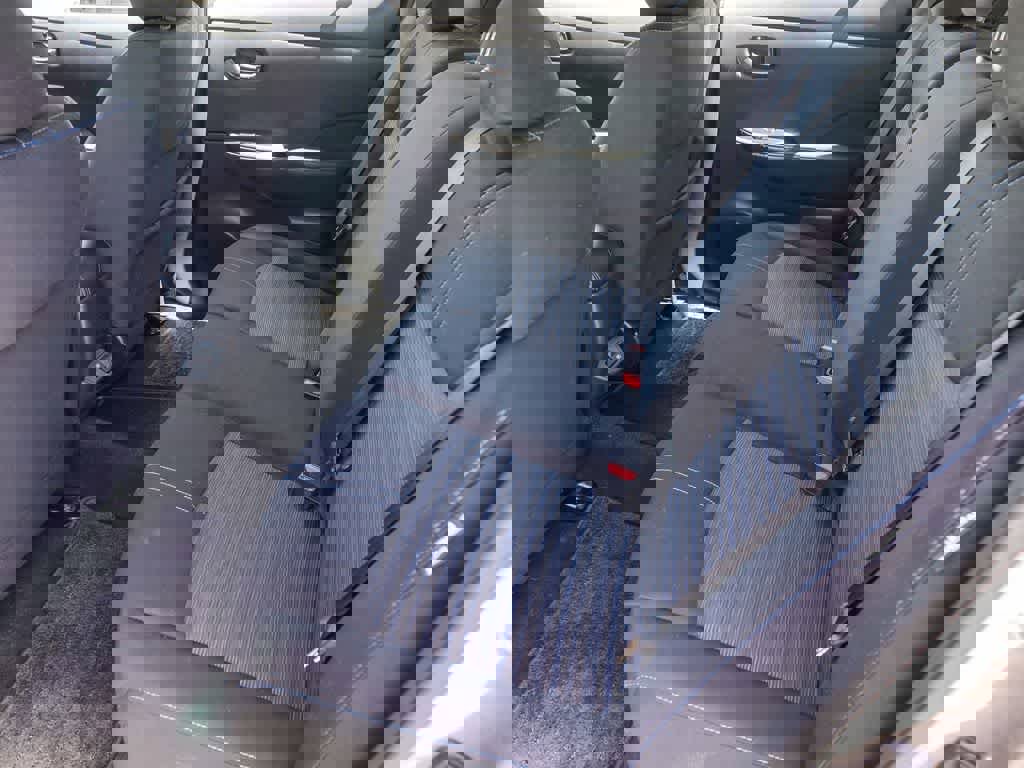 Used 2022 Nissan Leaf S FWD image 17