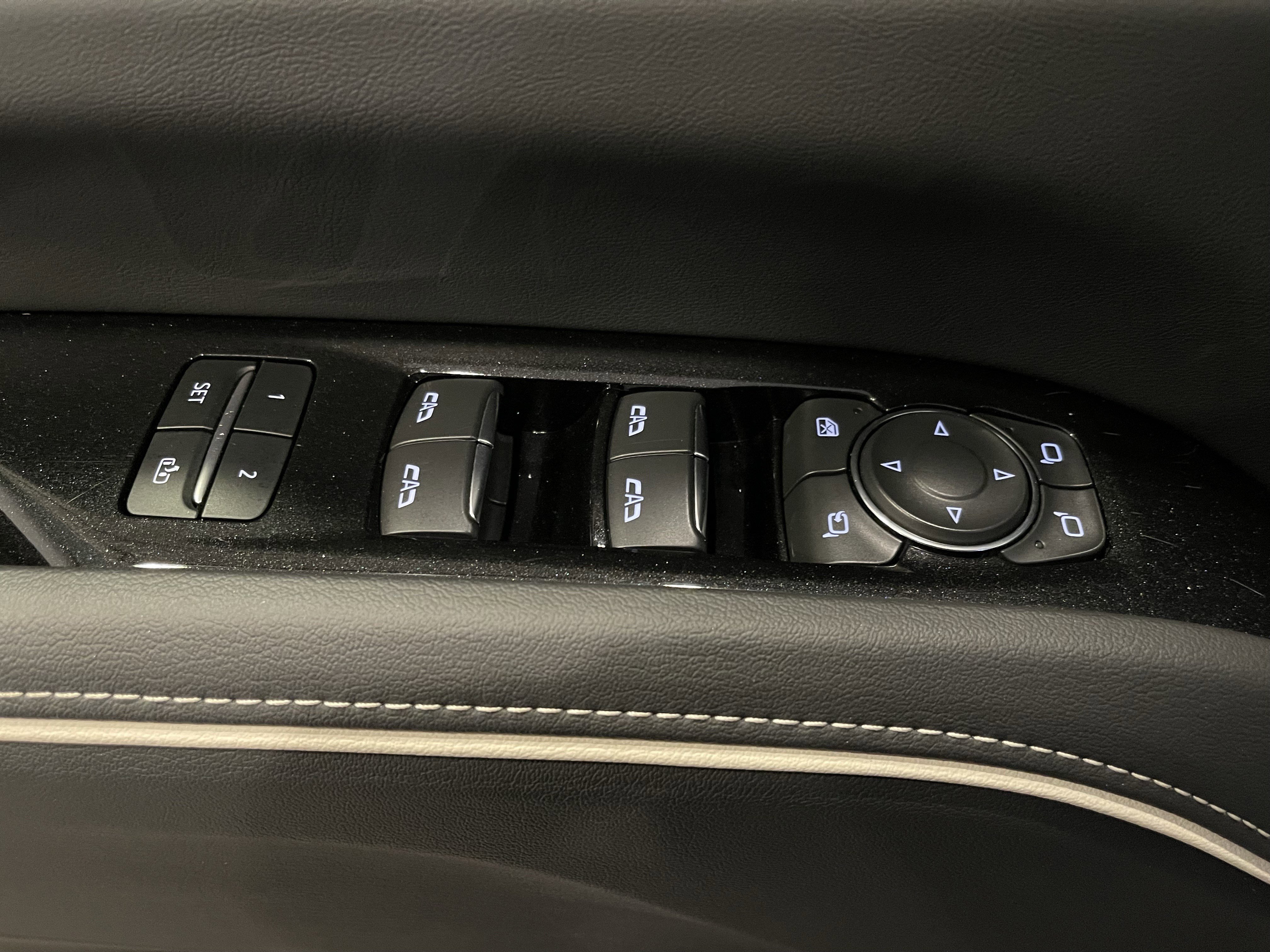 Used 2024 Cadillac Escalade Premium Luxury w/ LPO, Floor Liner Package AWD/4WD image 11