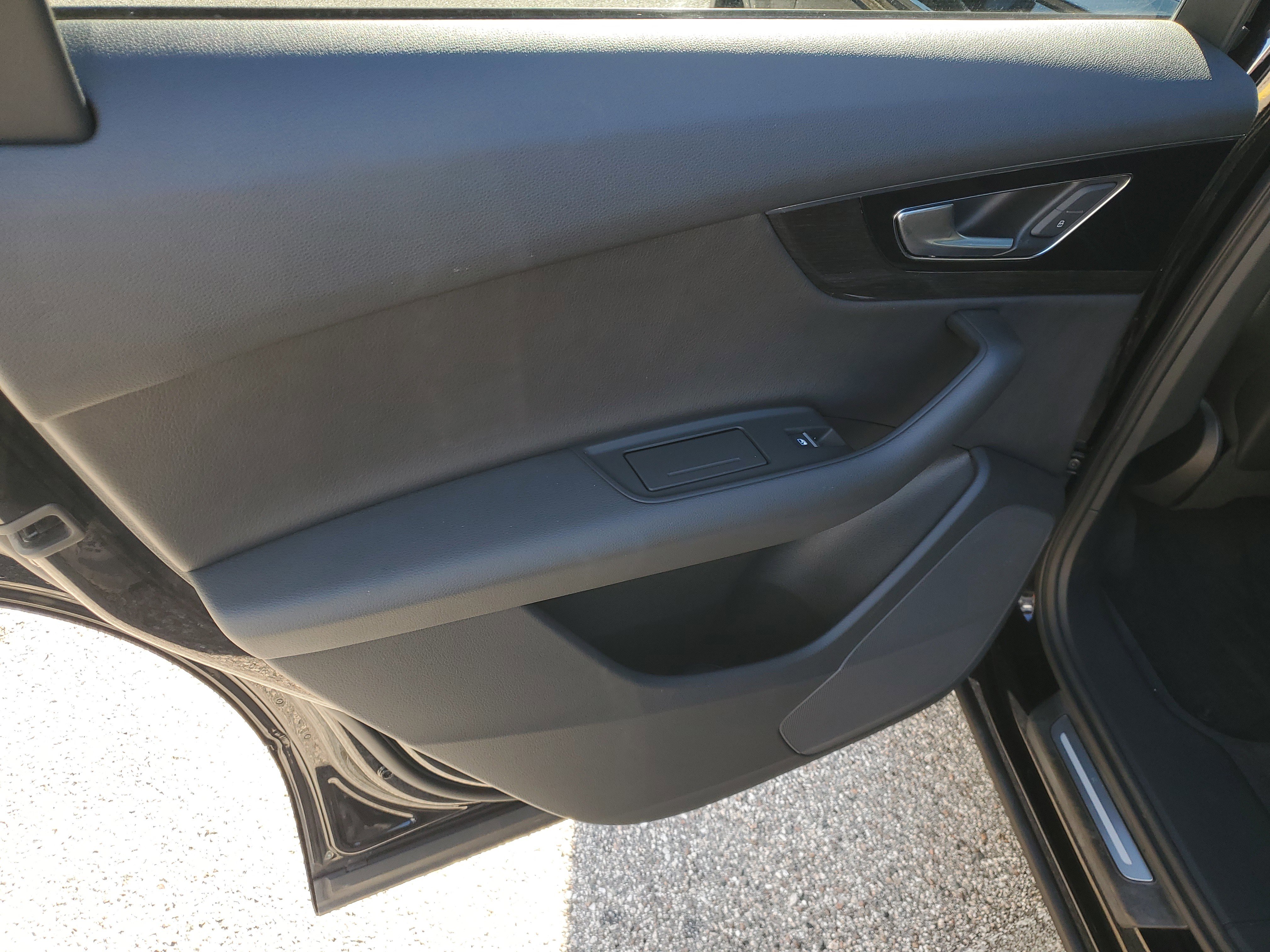 Used 2019 Audi Q7 3.0T Premium image 20