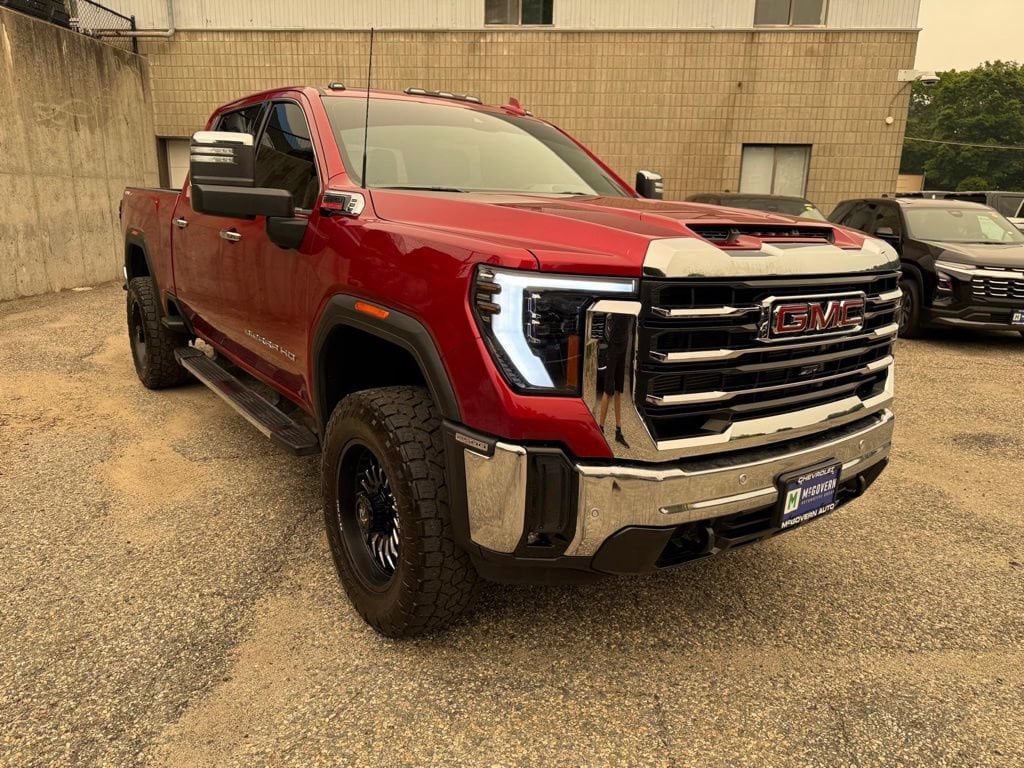 Used 2025 GMC Sierra 2500 SLT w/ SLT Premium Package AWD/4WD image 9