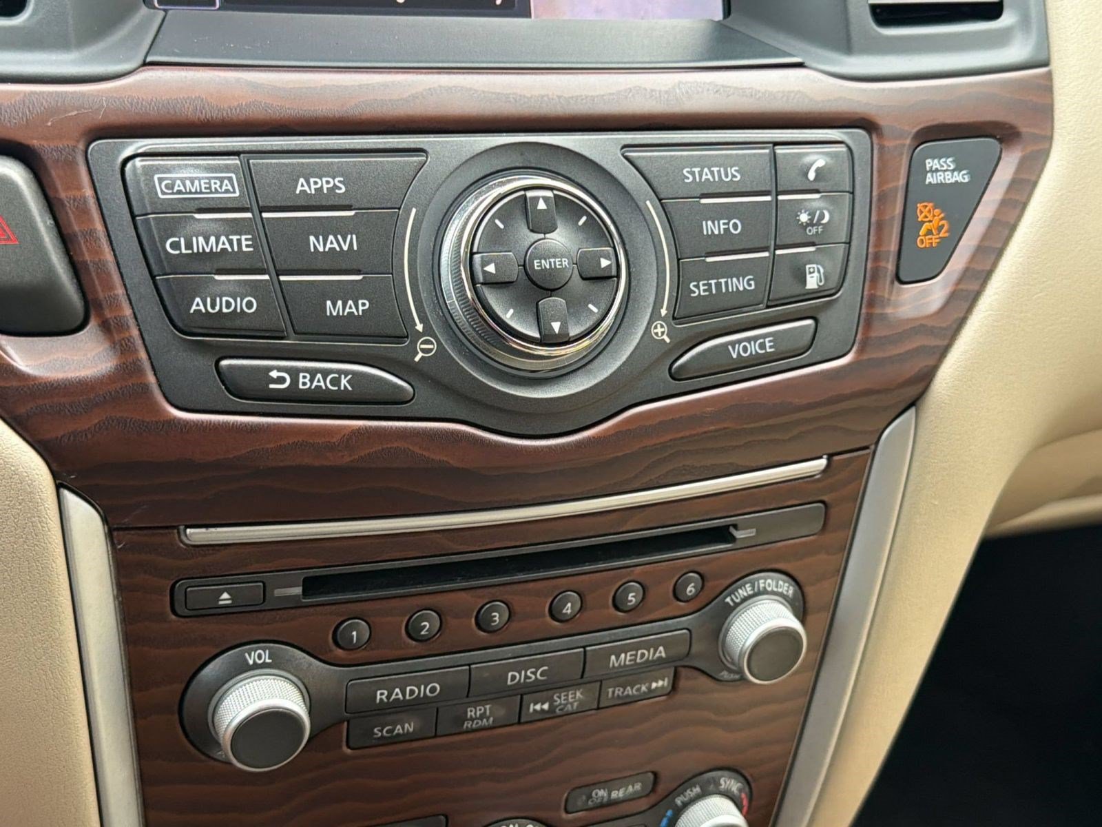 Used 2019 Nissan Pathfinder Platinum w/ Cargo Package FWD image 18