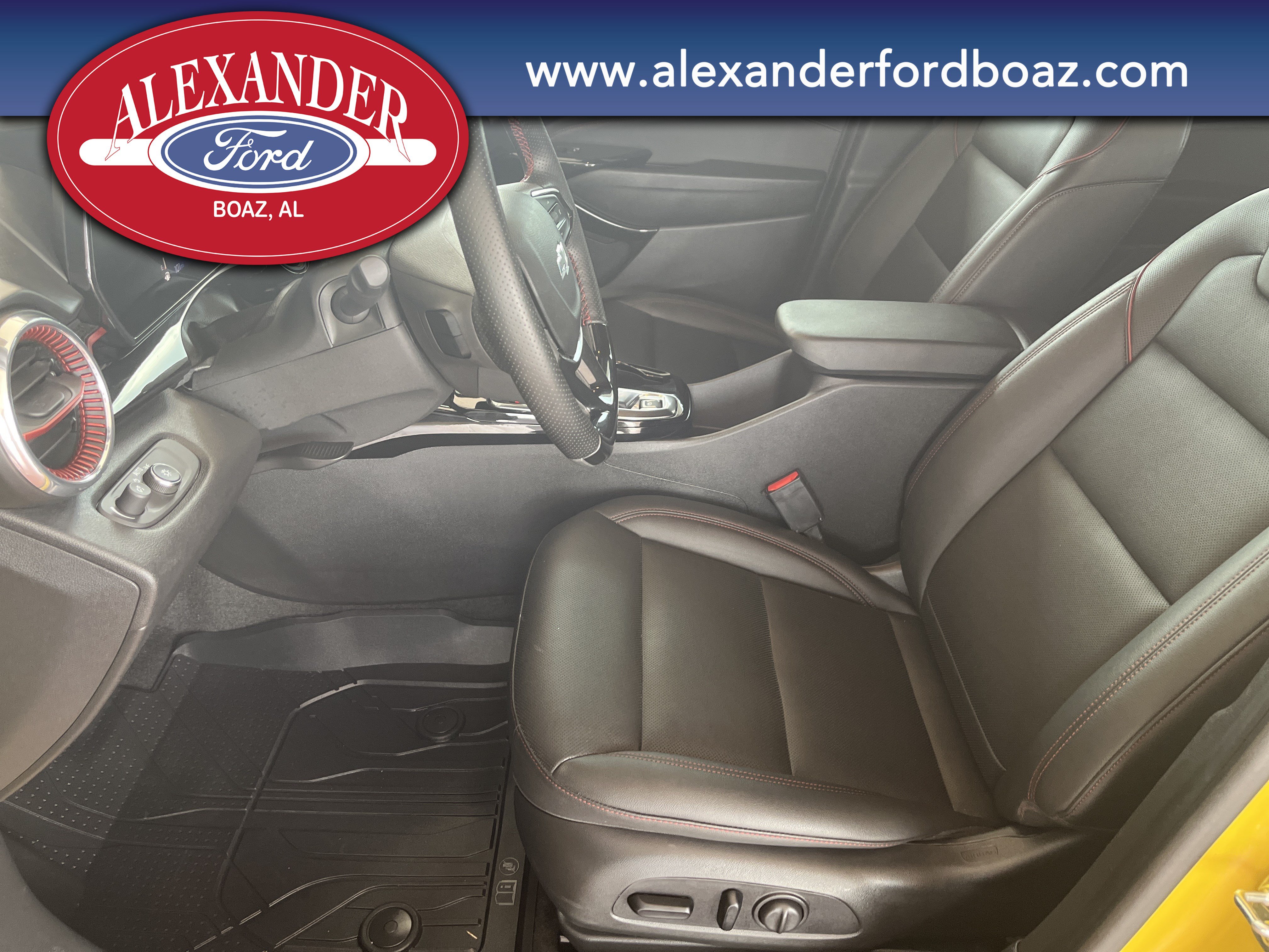 Used 2025 Chevrolet Trax RS w/ Sunroof Package FWD image 8