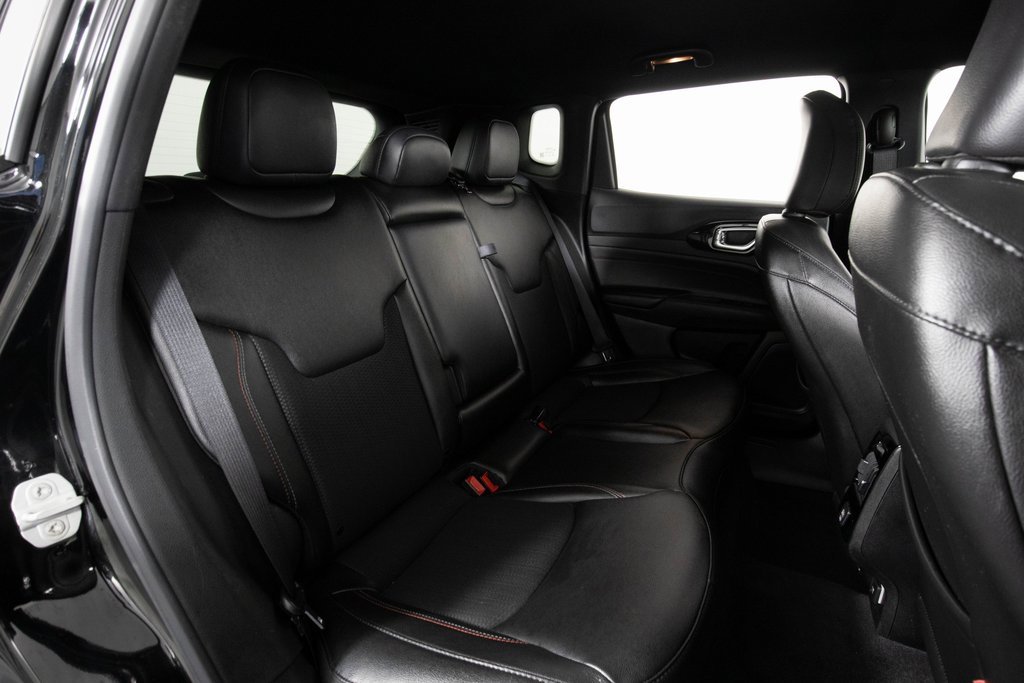 Used 2024 Jeep Compass Trailhawk image 16