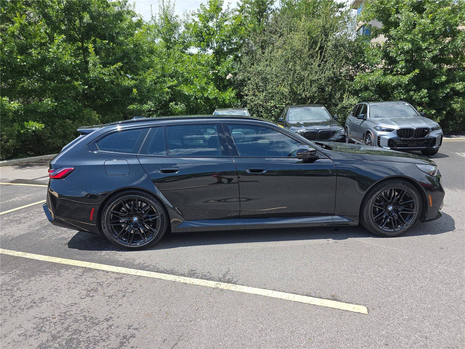 Used 2026 BMW M5 Touring w/ M Driver's Package AWD/4WD image 2