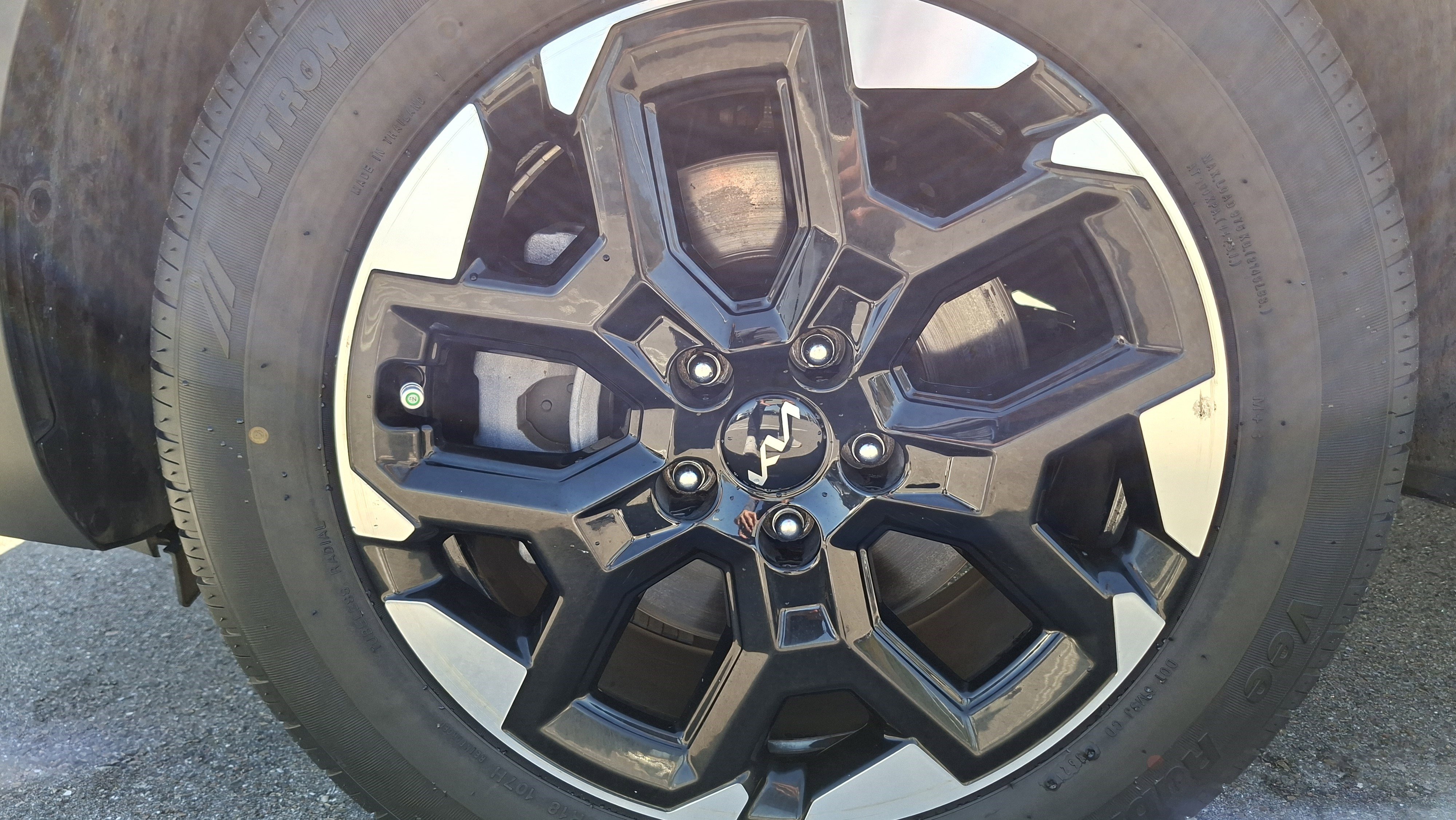 Used 2024 Kia Sorento S w/ Panoramic Sunroof Package image 25