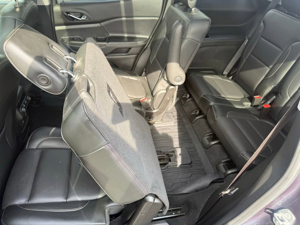 Used 2019 GMC Acadia SLT FWD image 36