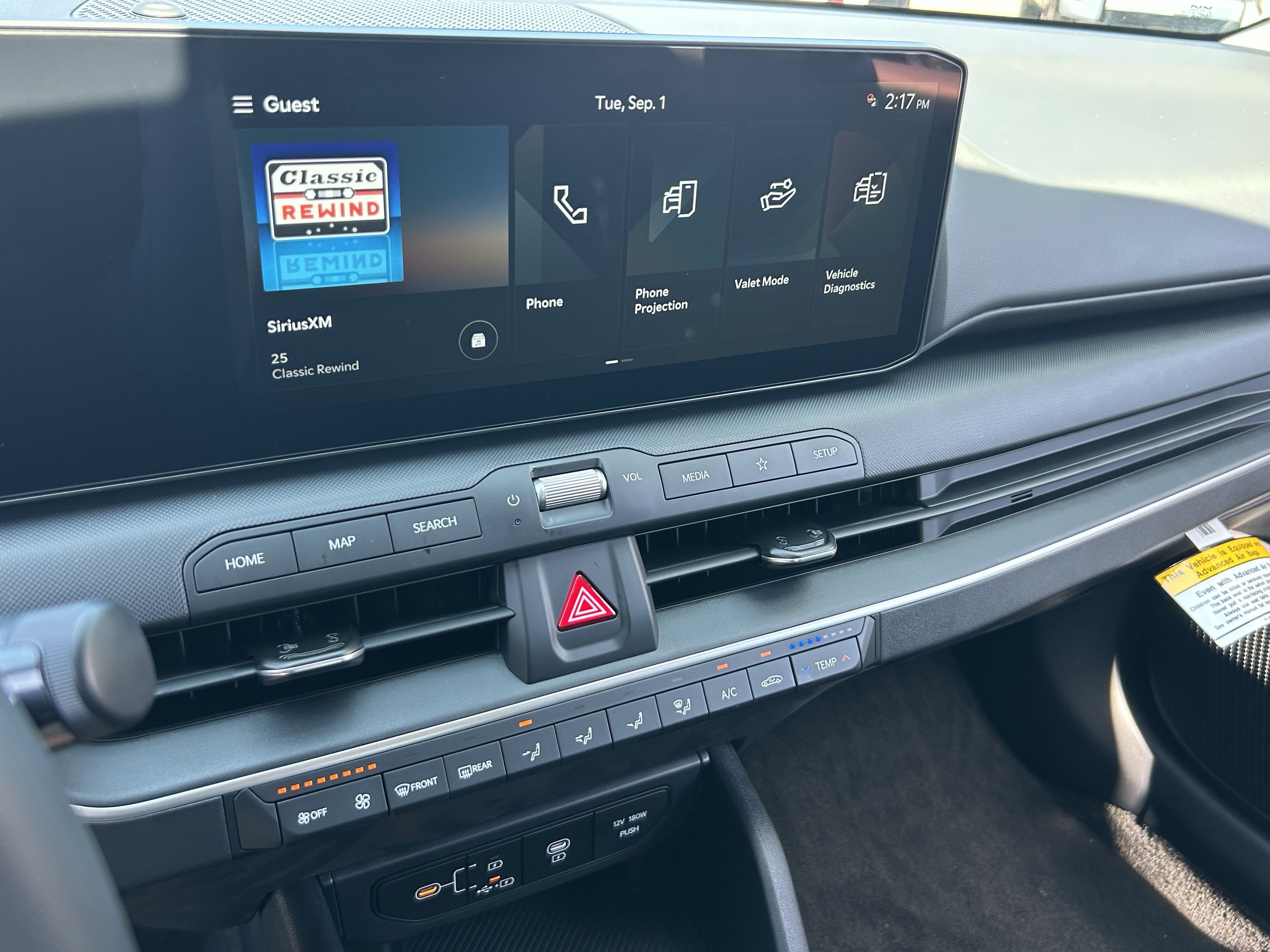 New 2026 Kia K4 FWD image 24