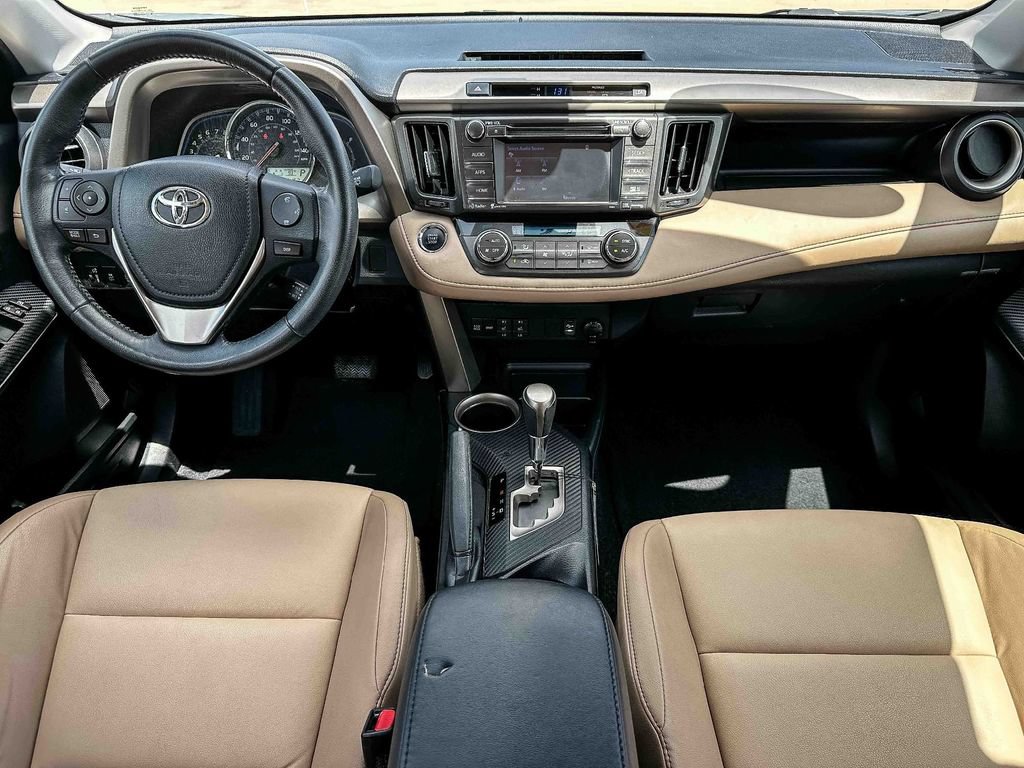 Used 2014 Toyota RAV4 Limited w/ Technology Package FWD image 11