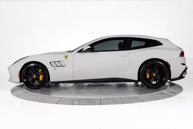 Used 2018 Ferrari GTC4Lusso AWD/4WD image 3