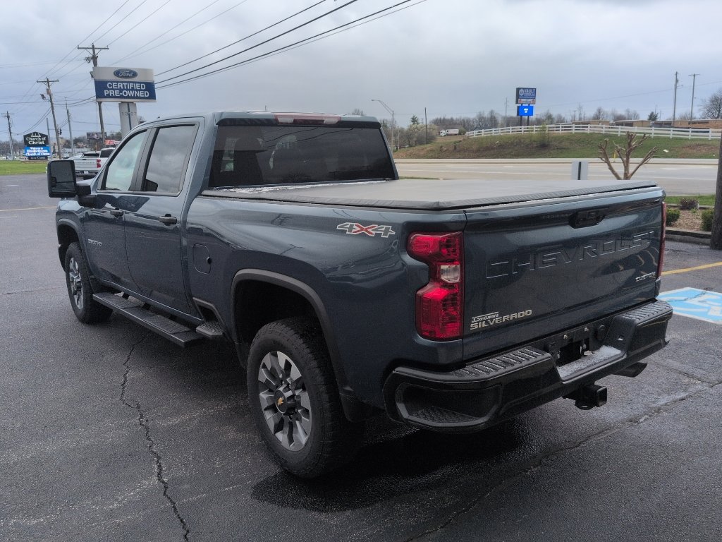 Used 2025 Chevrolet Silverado 2500 Custom w/ Custom Convenience Package image 4