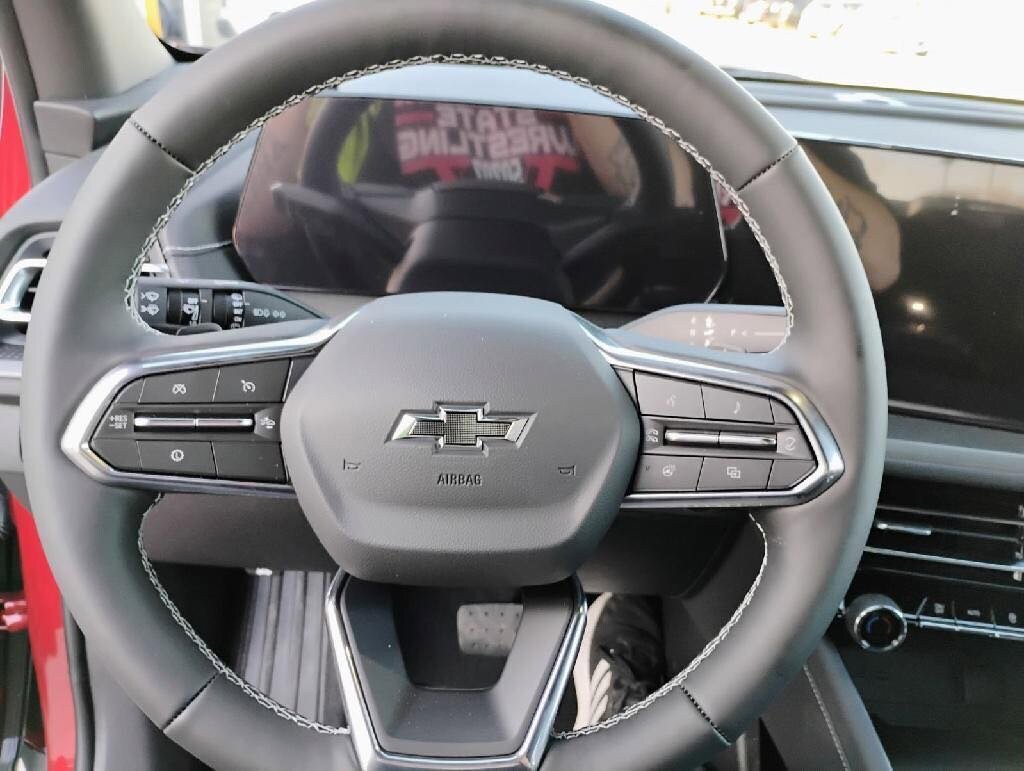 New 2025 Chevrolet Traverse LT w/ Midnight/Sport Edition AWD/4WD image 15
