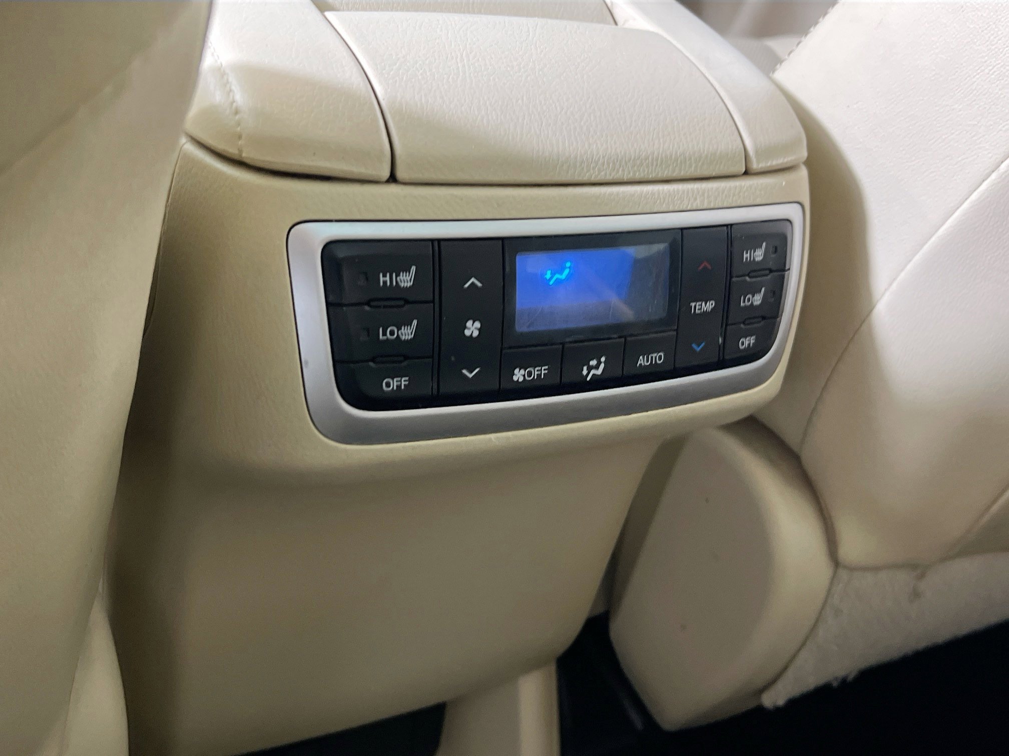 Used 2018 Toyota Highlander Limited Platinum w/ Protection Package #3 image 27