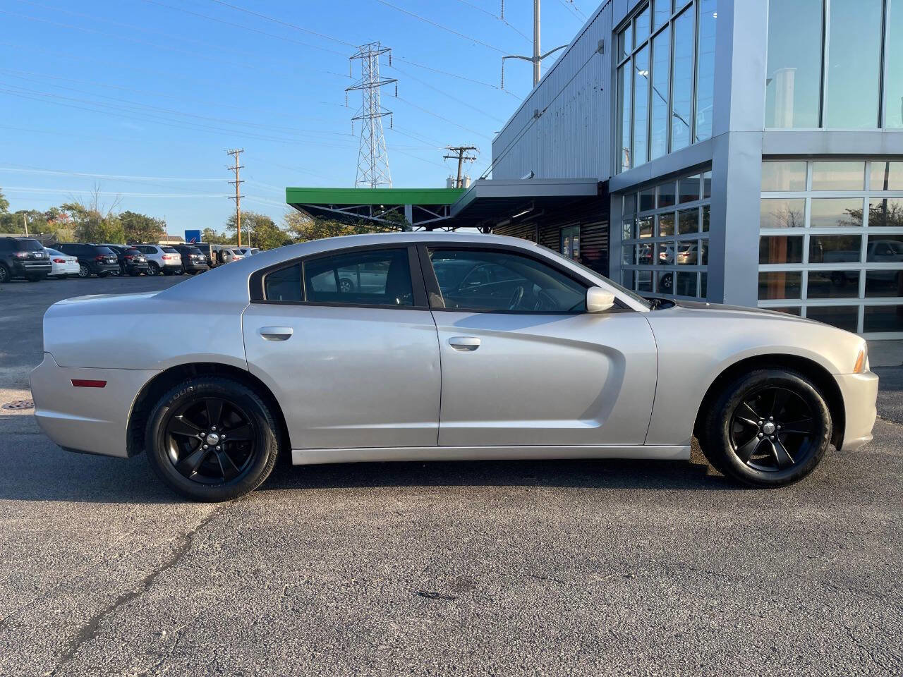 Used 2012 Dodge Charger SE image 5