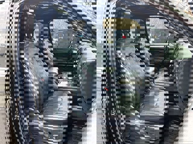 Used 2019 Ford Expedition Limited w/ Equipment Group 302A image 7