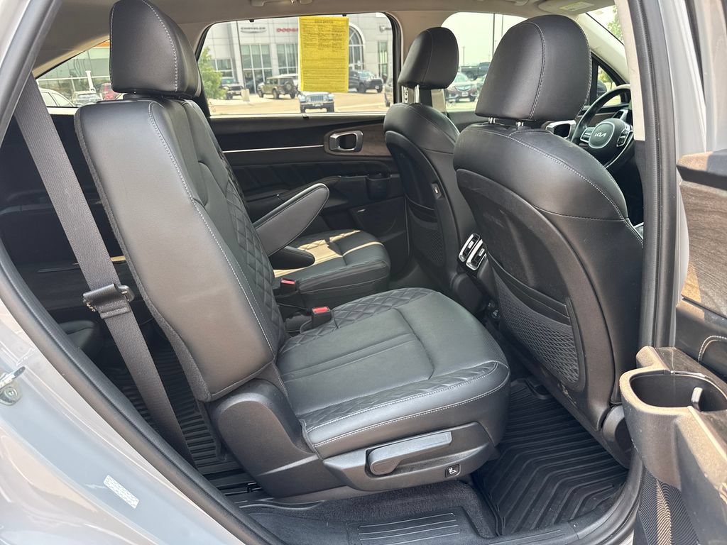 Used 2023 Kia Sorento SX Prestige AWD/4WD image 30