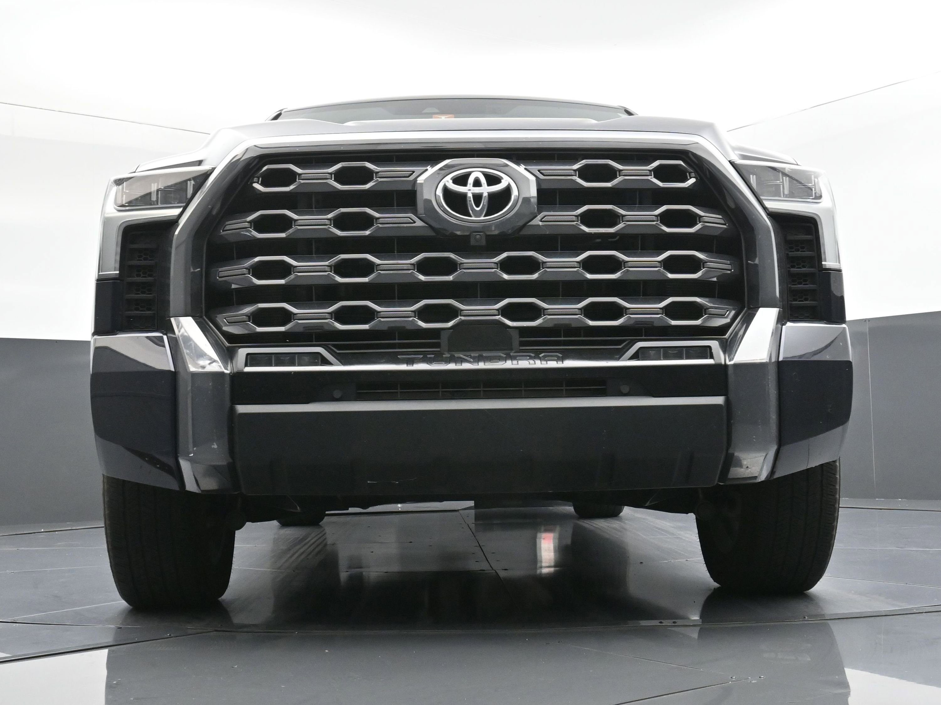 Used 2024 Toyota Tundra Platinum image 21
