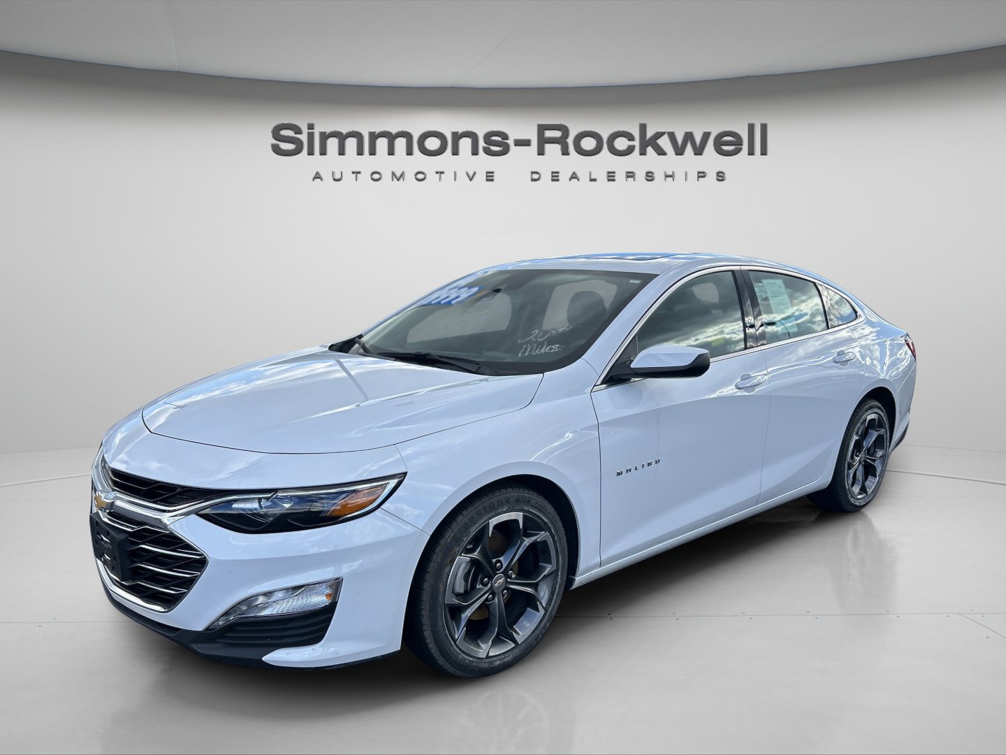 Used 2024 Chevrolet Malibu LT image 4
