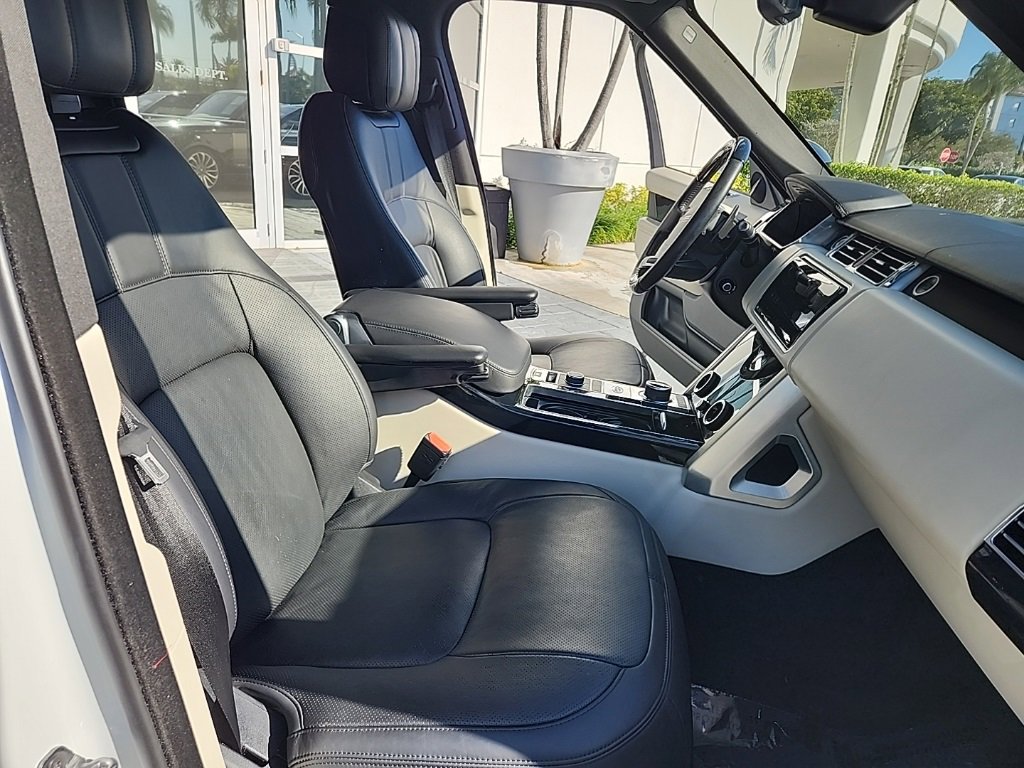 Used 2022 Land Rover Range Rover P525 Westminster Edition image 24