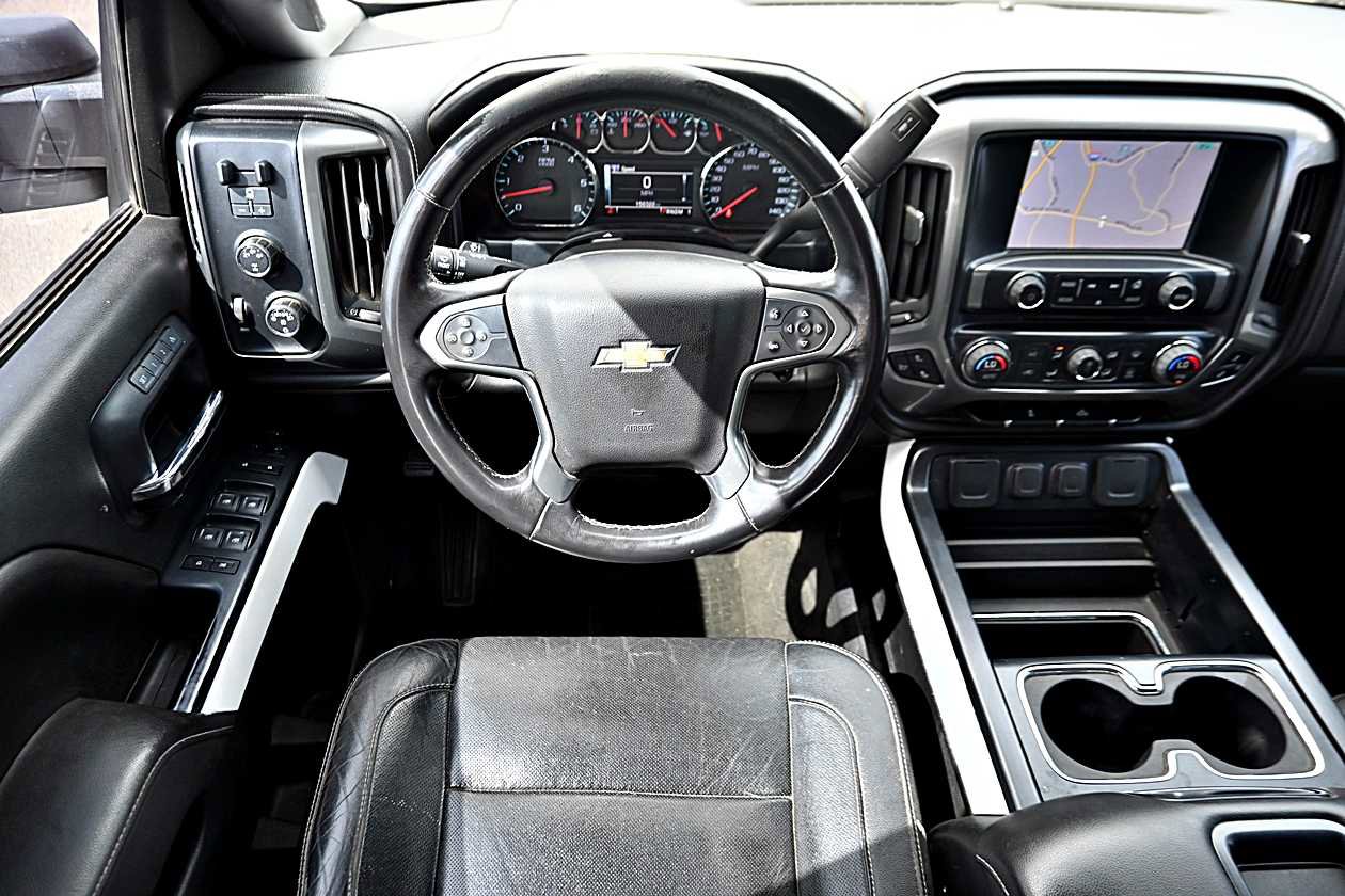 Used 2015 Chevrolet Silverado 3500 LTZ image 11
