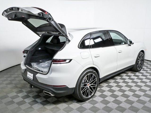 New 2026 Porsche Cayenne image 28