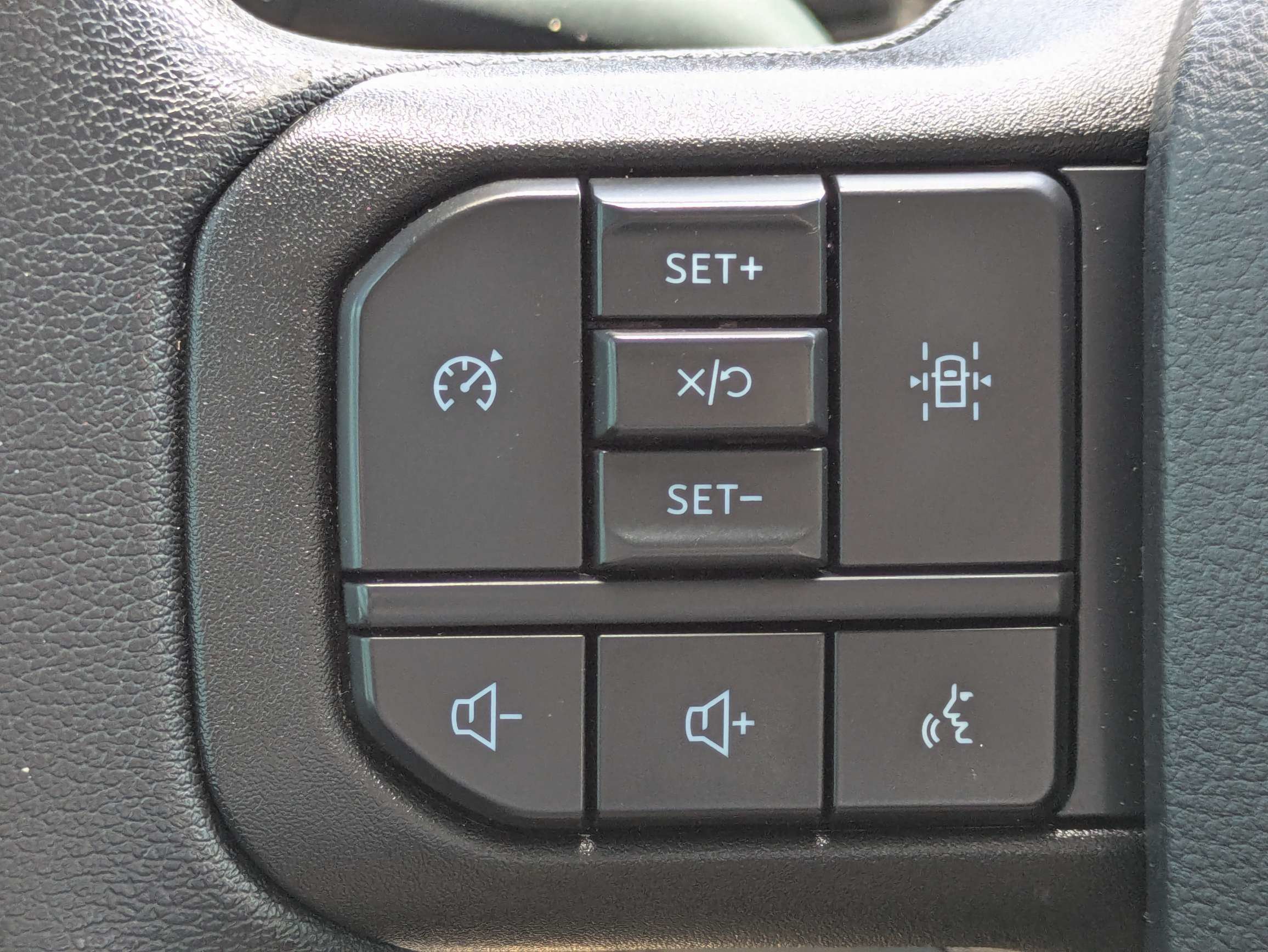 Used 2023 Ford F150 XLT AWD/4WD image 30