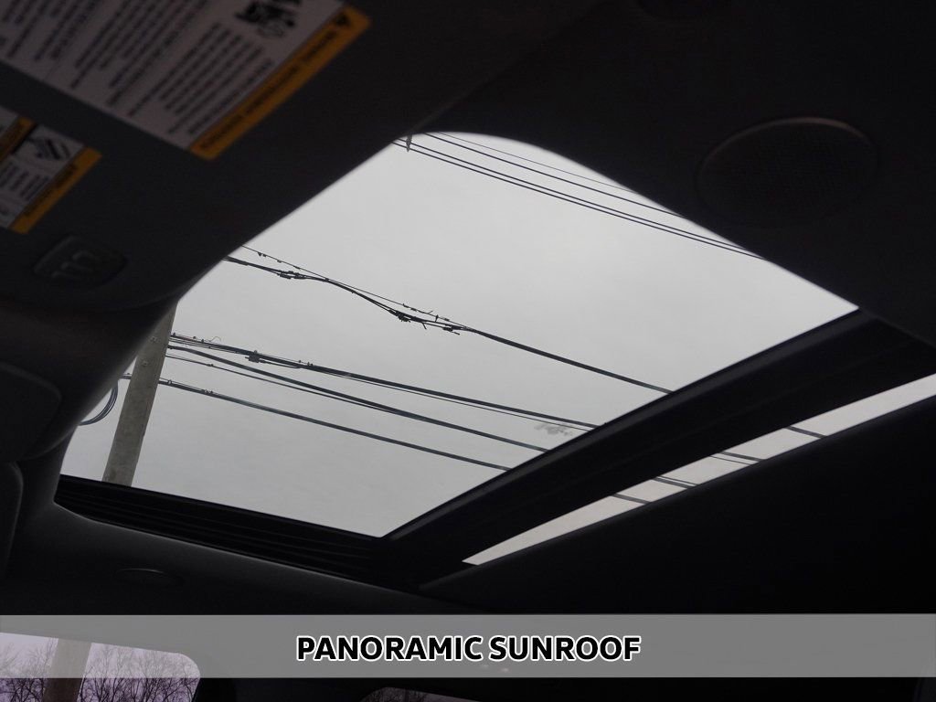 Used 2023 Ford F150 Lariat w/ Equipment Group 502A High image 4