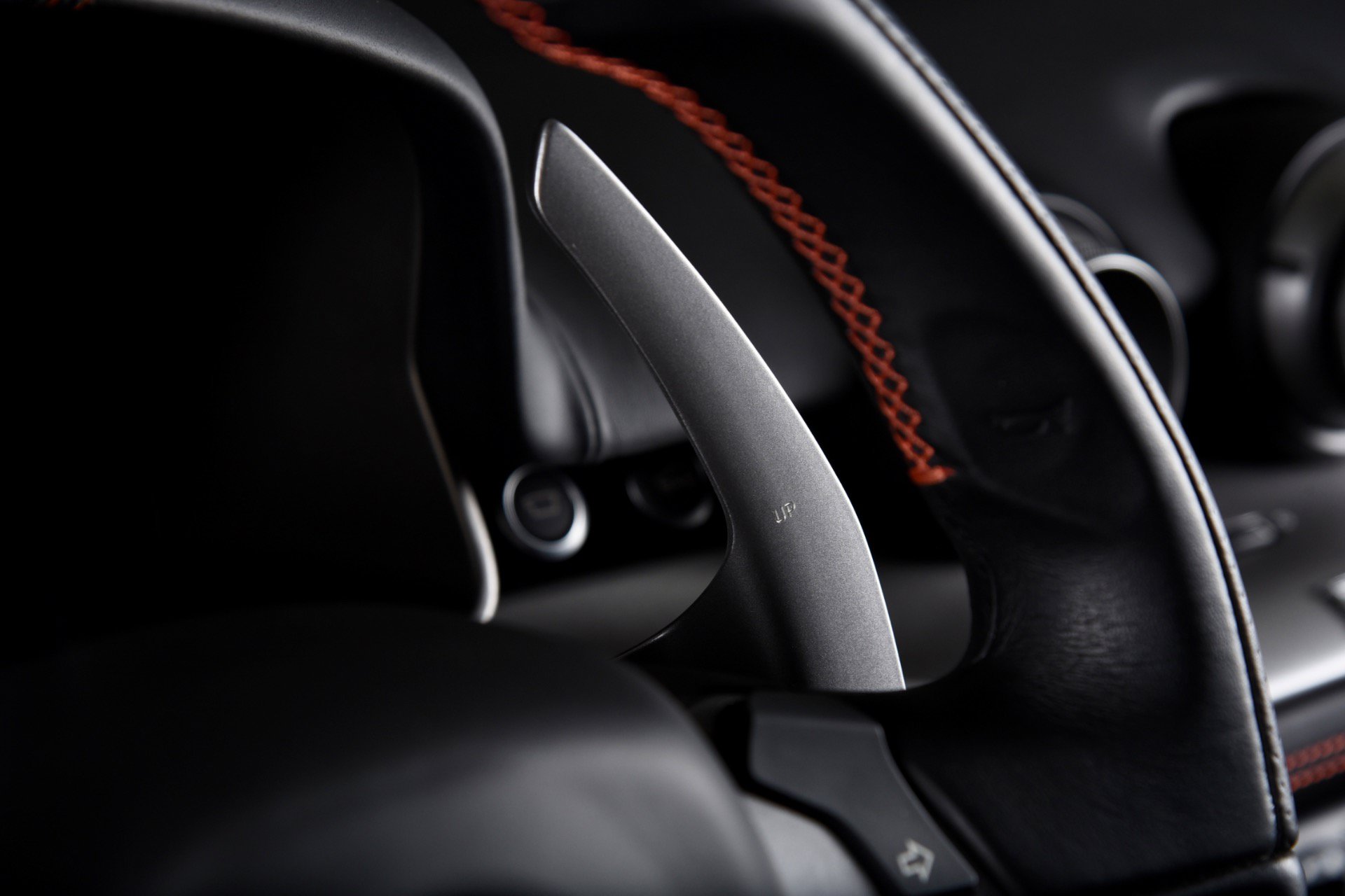 Used 2014 Ferrari F12 Berlinetta RWD image 9