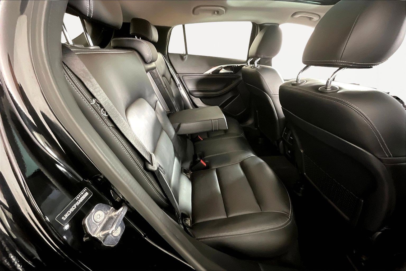 Used 2019 INFINITI QX30 image 25