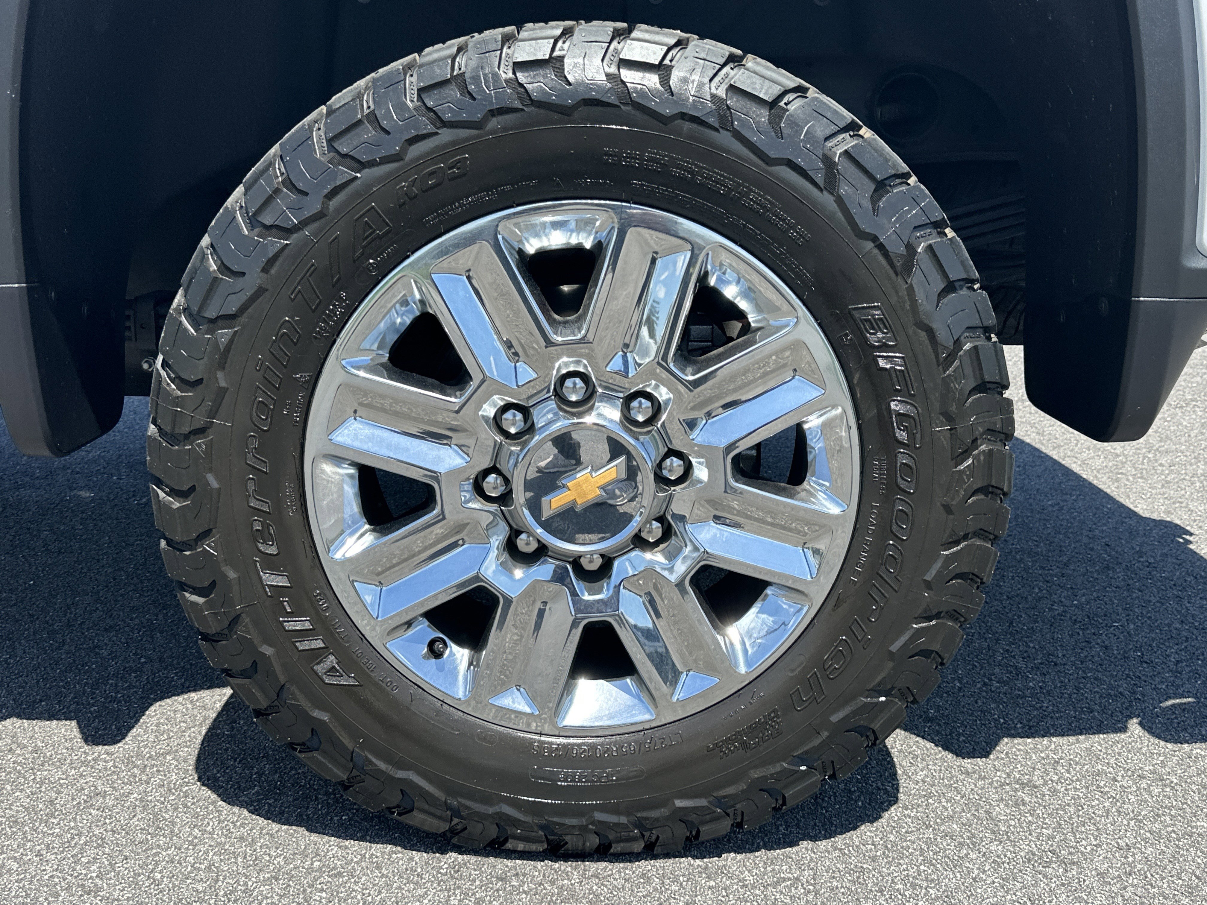 Certified 2024 Chevrolet Silverado 2500 High Country w/ High Country Premium Package AWD/4WD image 21