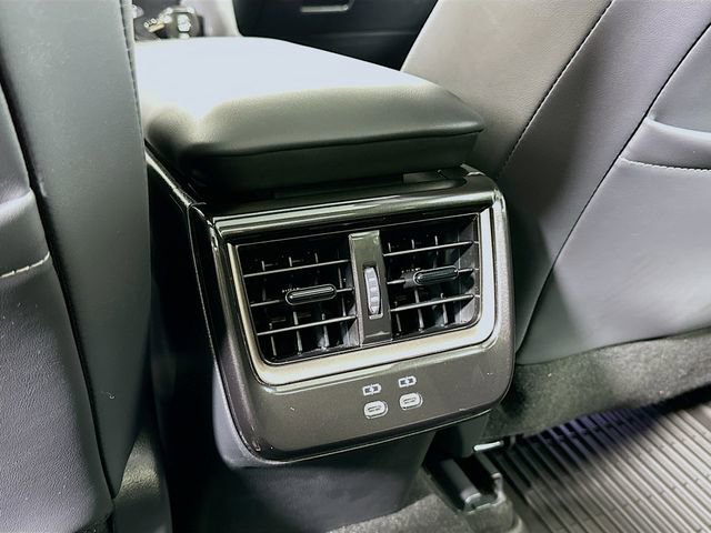 Used 2024 Toyota Crown Limited image 24