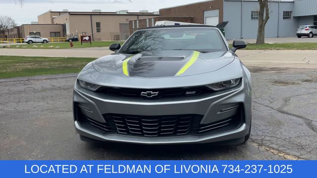 Used 2023 Chevrolet Camaro SS RWD image 3