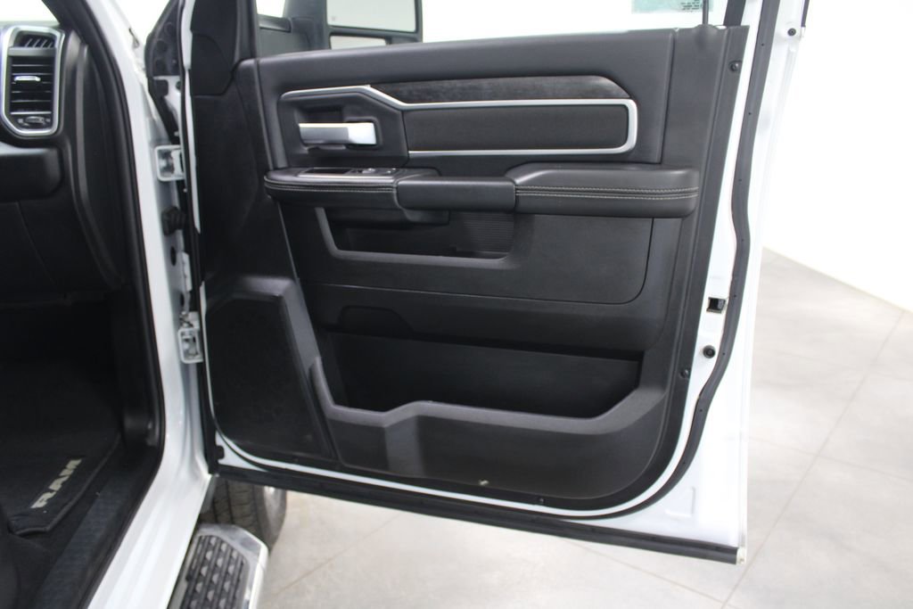 Used 2024 RAM 2500 Big Horn image 31