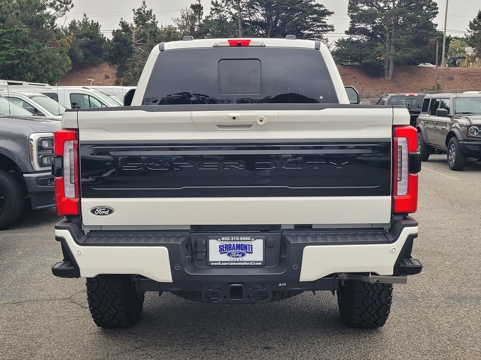 New 2027 Ford F350 Platinum w/ Tremor Off-Road Package AWD/4WD image 5