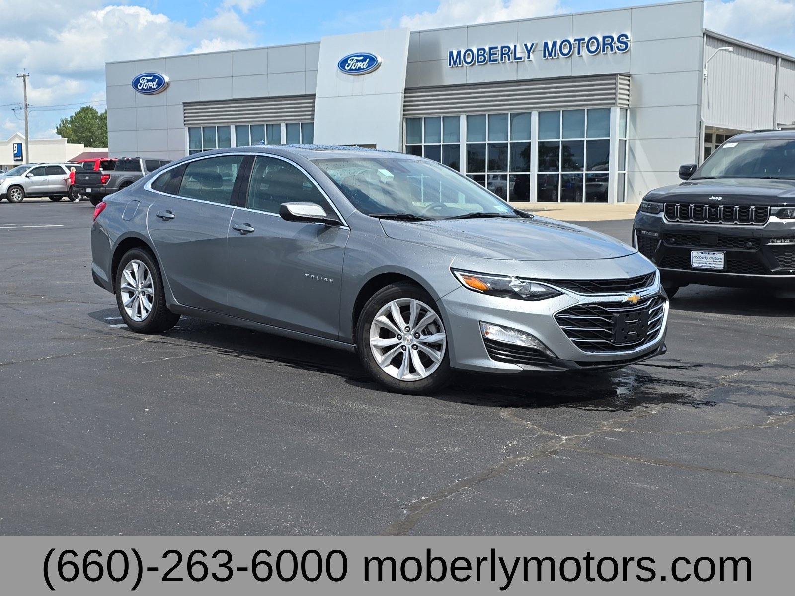 Used 2024 Chevrolet Malibu LT FWD image 1