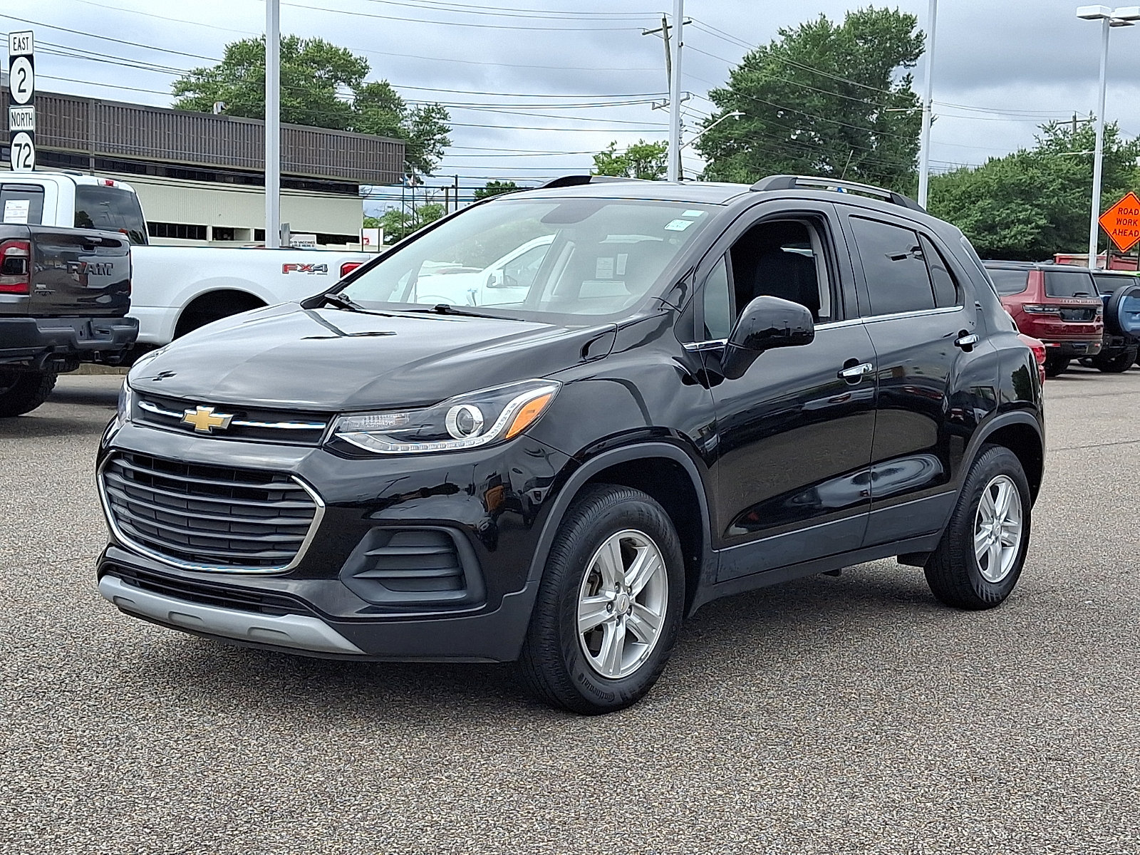 Used 2019 Chevrolet Trax LT w/ LT Convenience Package AWD/4WD image 4