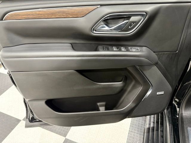 Used 2023 Chevrolet Tahoe High Country w/ Advanced Technology Package image 17