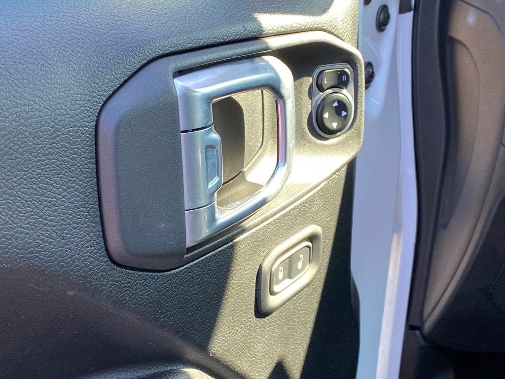 Used 2024 Jeep Wrangler Unlimited Rubicon 4xe AWD/4WD image 11