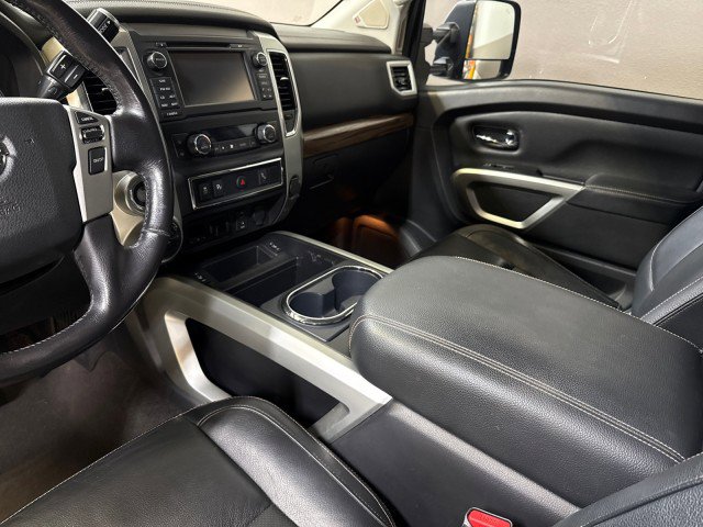 Used 2018 Nissan Titan SL w/ Chrome Package image 20