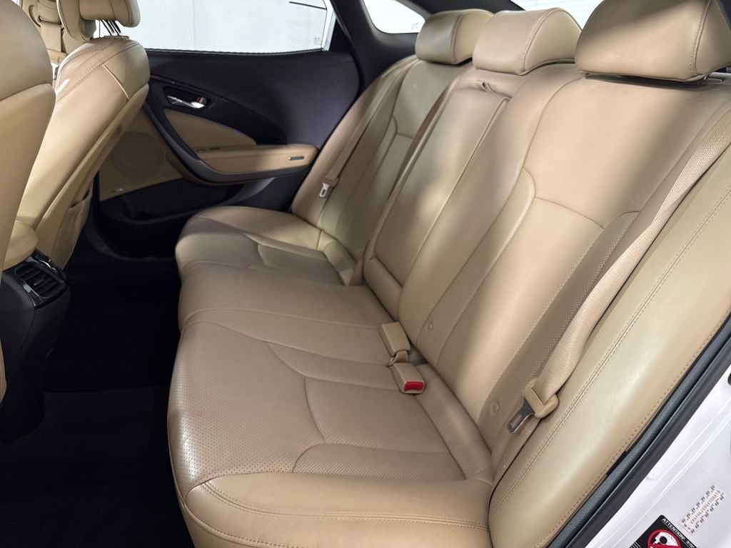Used 2016 Hyundai Azera Limited image 14