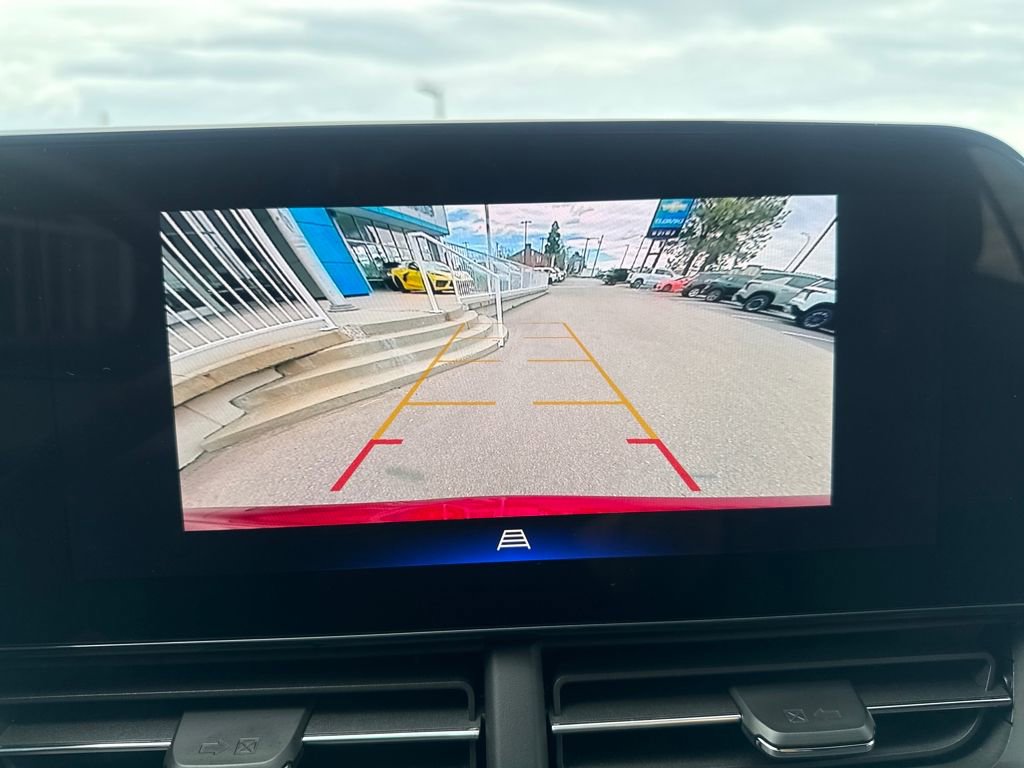 Used 2024 Chevrolet Trax RS w/ Sunroof Package image 20