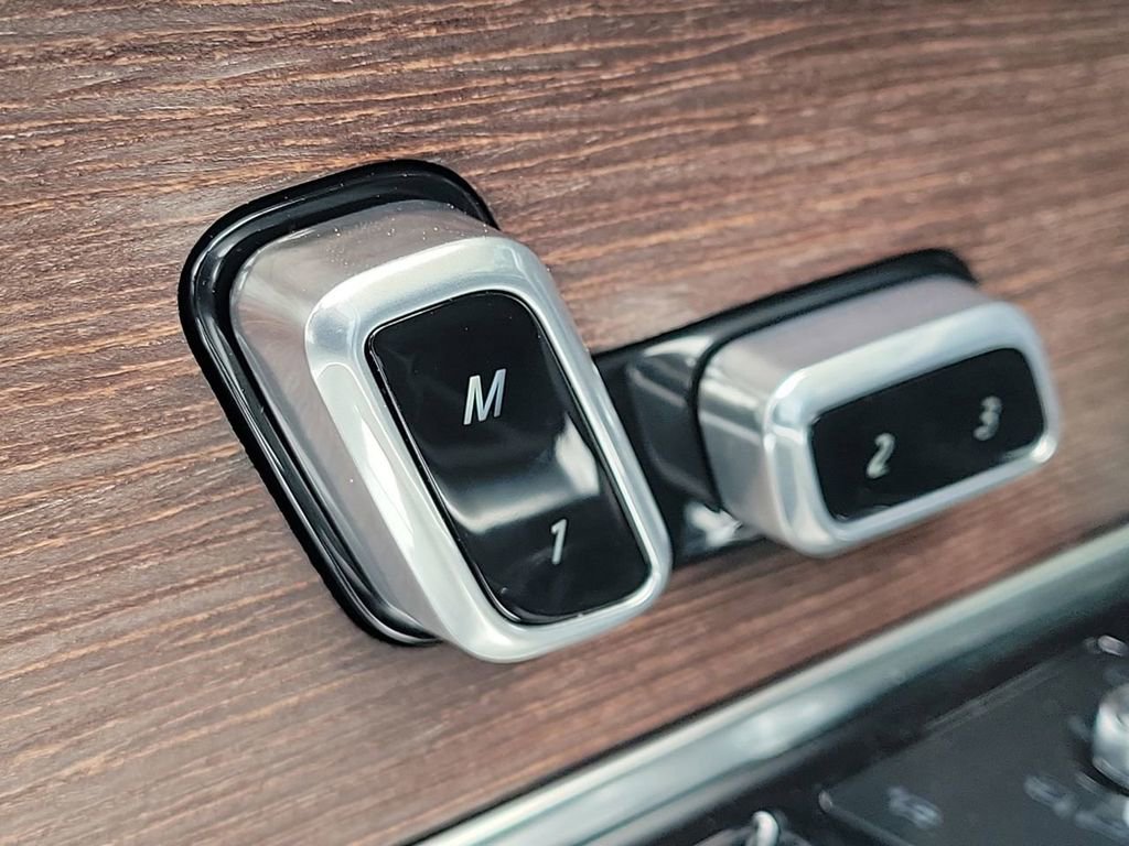 New 2026 Land Rover Range Rover Long Wheelbase Autobiography image 27