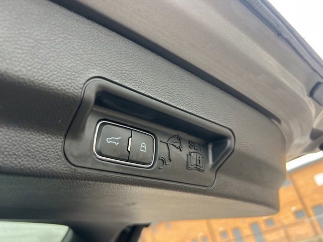 Certified 2024 Ford Explorer XLT w/ Equipment Group 202A image 22