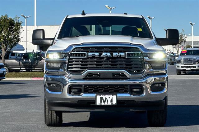 New 2026 RAM 3500 Tradesman w/ Chrome Appearance Group A AWD/4WD image 2