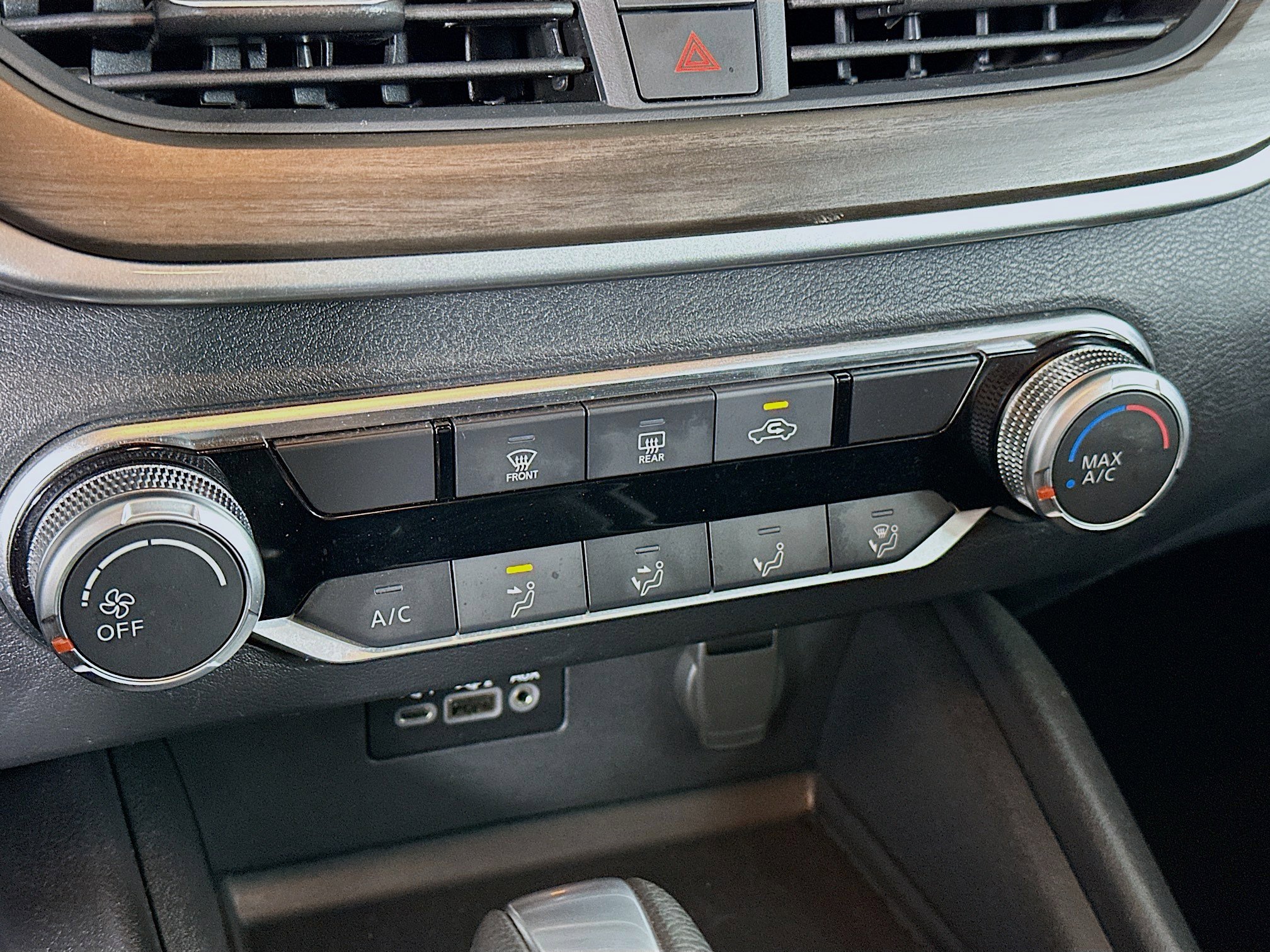 Used 2025 Nissan Altima 2.5 SV image 23